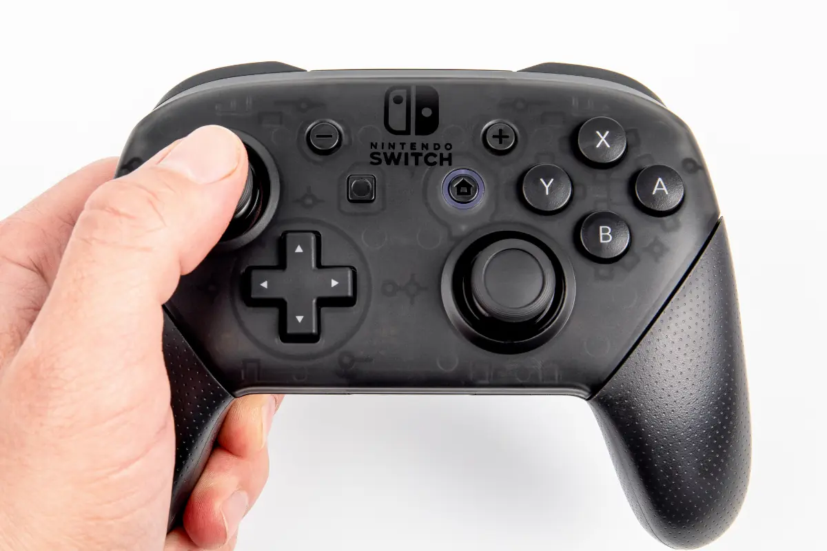 Switch pro controller. Nintendo Switch Pro консоль. Контроллер для Nintendo Switch Hori до 1500. Nintendo Switch Pro. Нинтендо свитч обзор 2022.